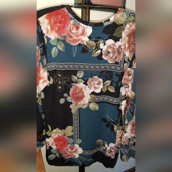 Nice sz L JOHNNY WAS ROSABEL FAVORITE LONG SLEEVE T Shirt Floral Boho Top - Picture 4 of 10